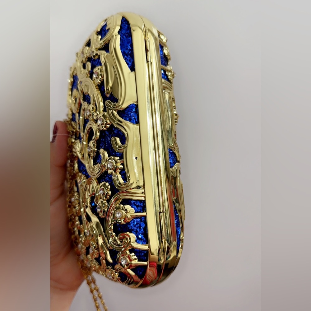 NWOT LUXURY Fawziya Jewel Bird Clutch.. UNIQUE..SOLD OUT, 7.5” x 5” ✅ - Picture 7 of 7